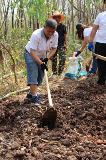 กลุ่มพนักงาน เกลือพิมาย จำกัด ทำกิจกรรม “โป่งเกลือ เพื่อสัตว์ป่า” ณ หน่วยพิทักษ์อุทยานแห่งชาติเขาใหญ่ (ผากระดาษ)