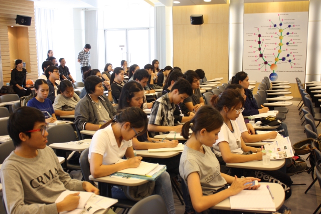 The group of Faculty 's teachers and Students (32 persons) from Faculty of Environment and Resource Studies, Mahidol University, visited the salt production process and bioremediation on salinity area